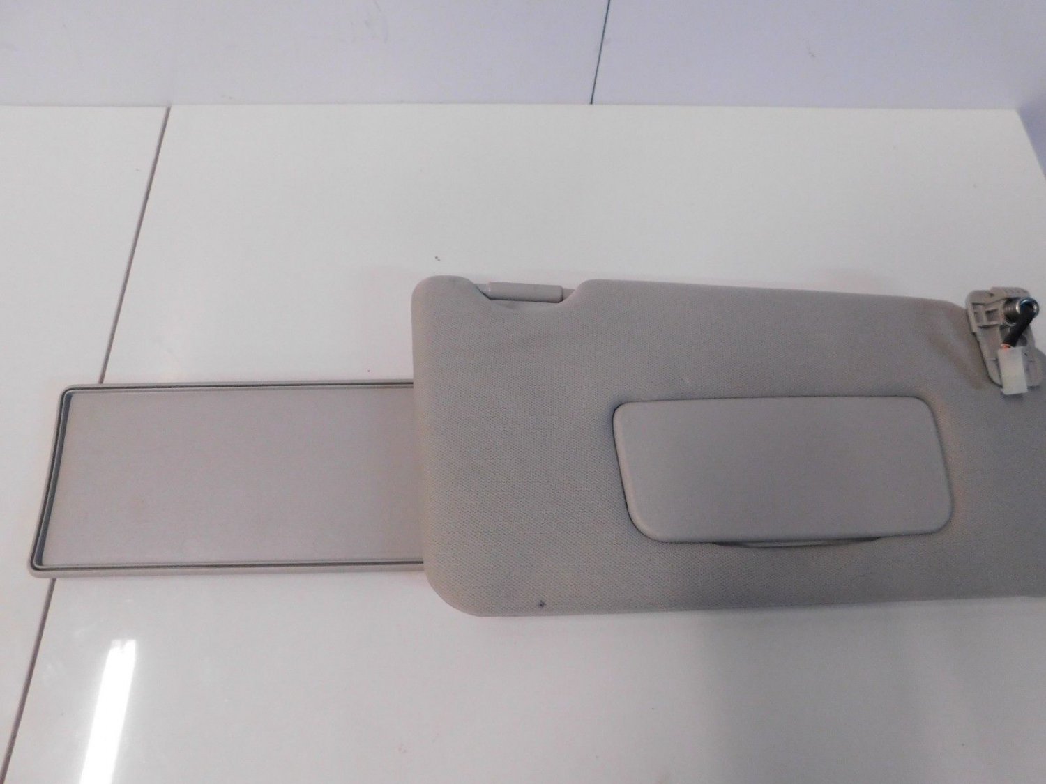 20072012 Nissan Altima Sedan Passenger Sunvisor Sun Visor Gray