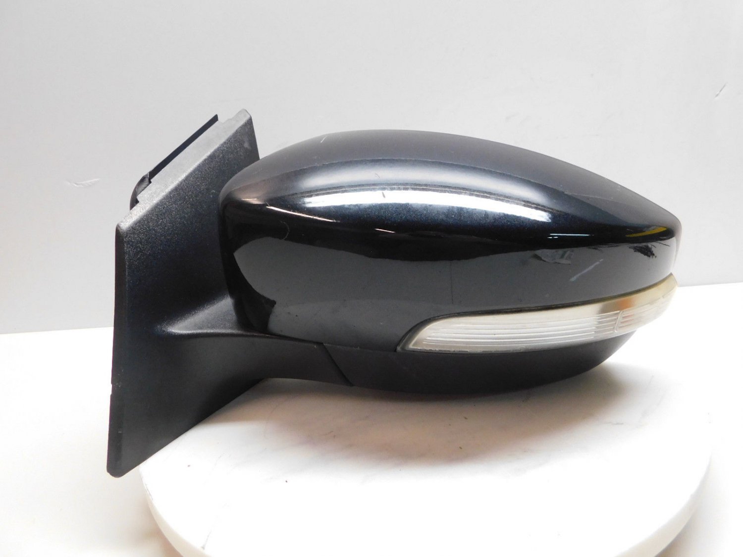 2012 2013 2014 Ford Focus SE Hatch Driver Side Rear View Power Door