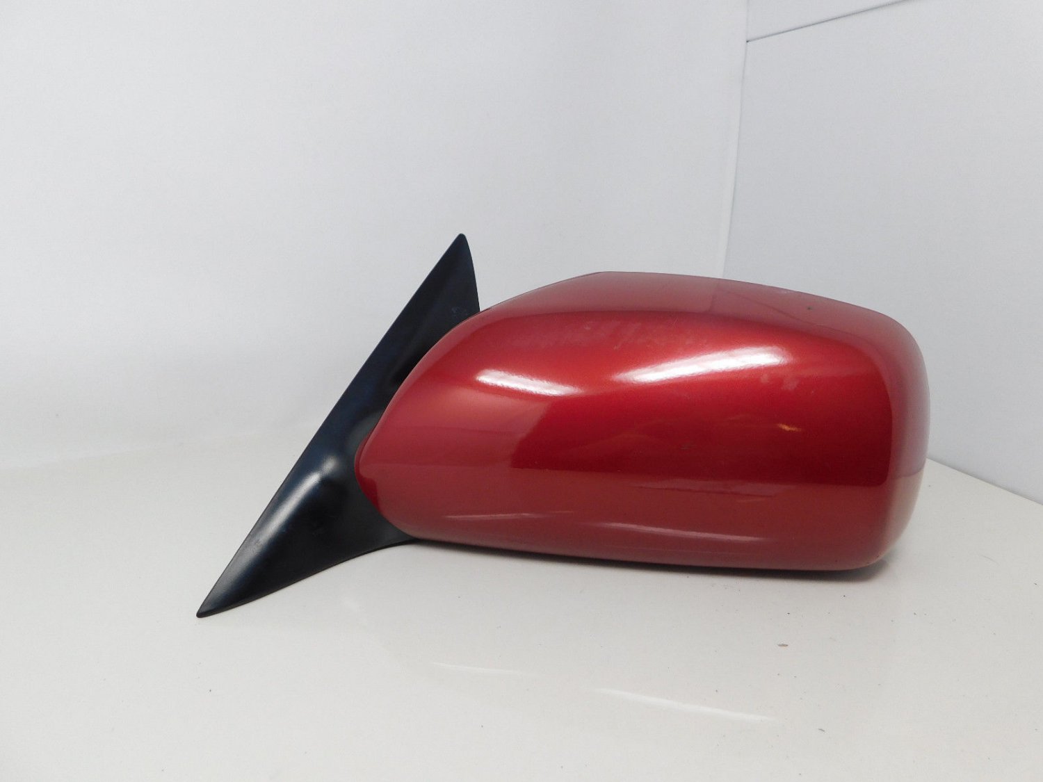 2009 2010 2011 Toyota Camry SE Driver Door Power Mirror Side View Red M777
