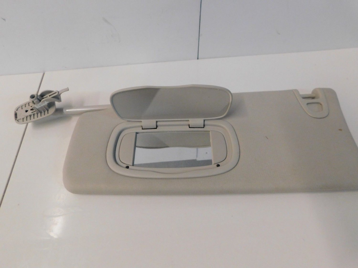 2012 2013 2014 2015 2016 Dodge Dart Driver Sun Visor Sunvisor Gray OEM