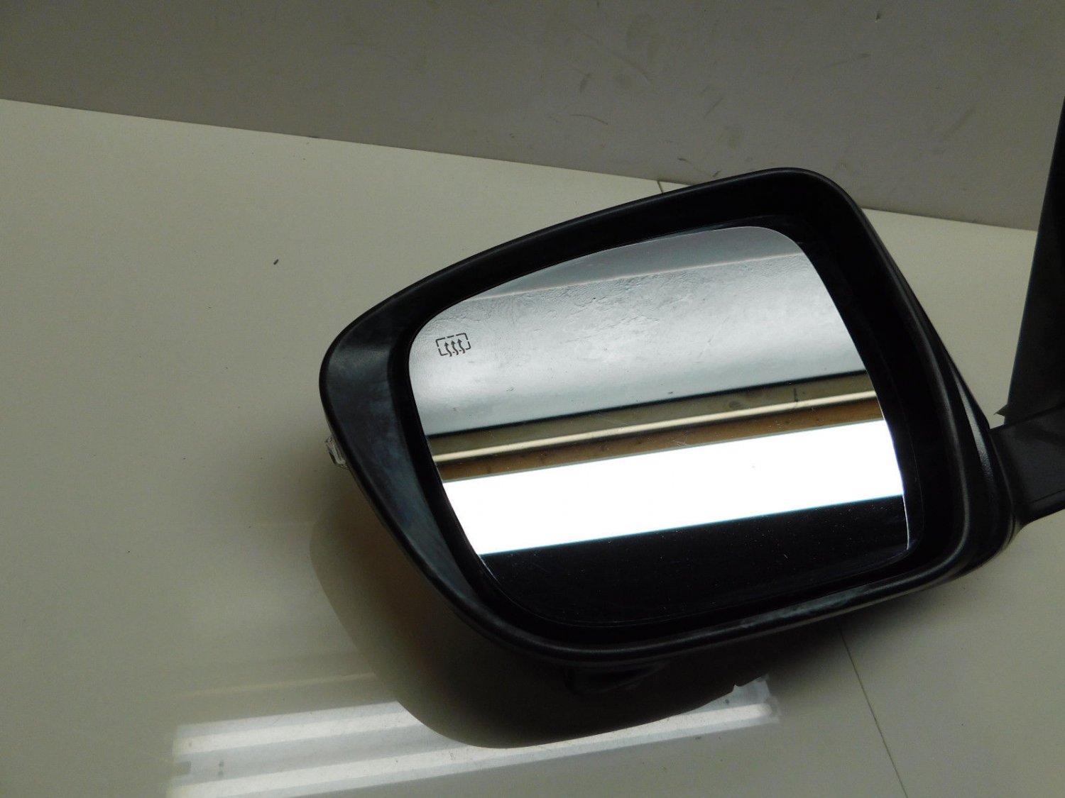 2014 2015 2016 Nissan Rogue SV Driver Side Rear View Power Door Mirror