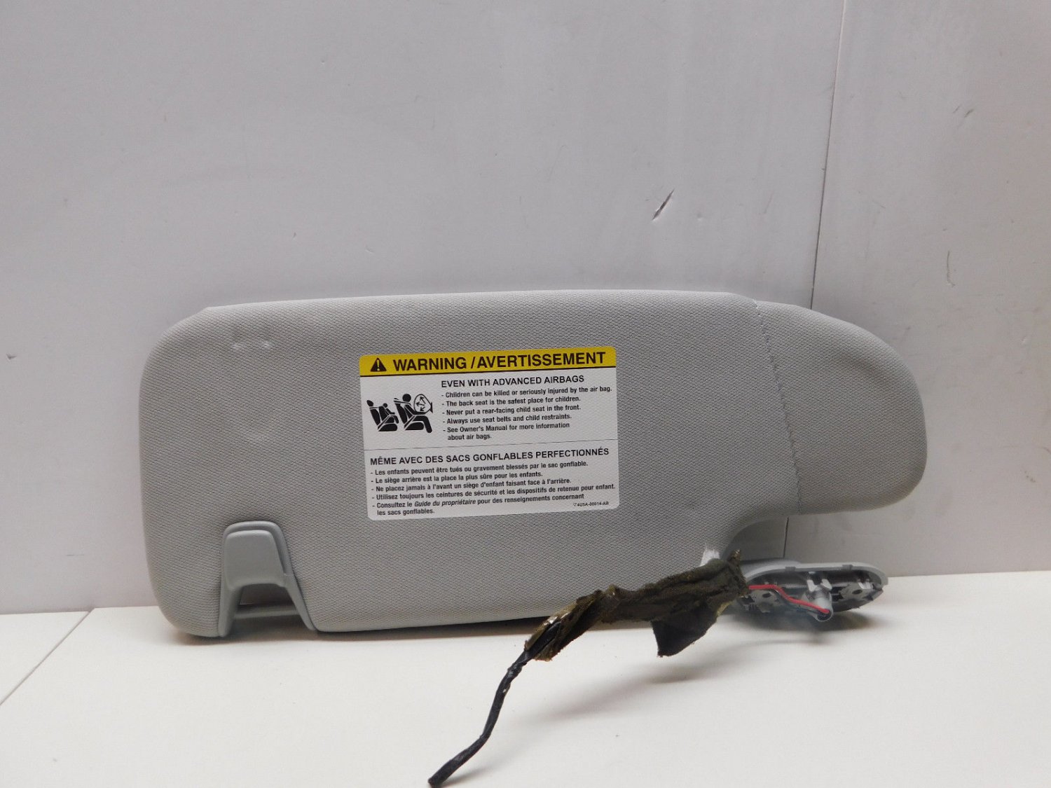 20102012 Lincoln MKZ Passenger Sun Visor Sunvisor Gray OEM