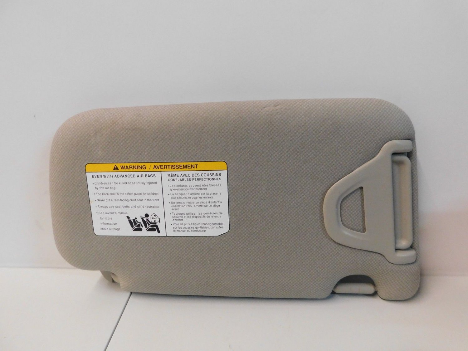 20132016 Nissan Sentra Driver Sun Visor Sunvisor Shade Gray OEM N651