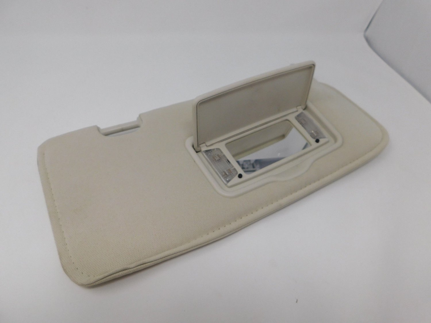 20082011 Ford Escape Passenger Sun Visor Sunvisor Gray Illuminated OEM