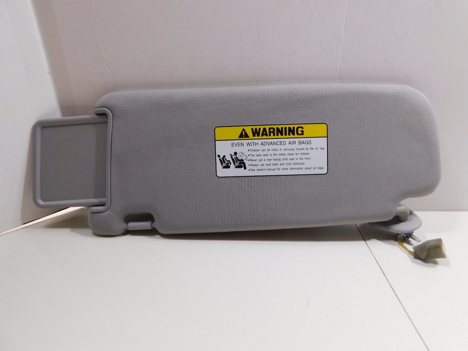 2010 2011 2012 Hyundai Santa Fe Passenger Sun Visor Sunvisor Gray OEM