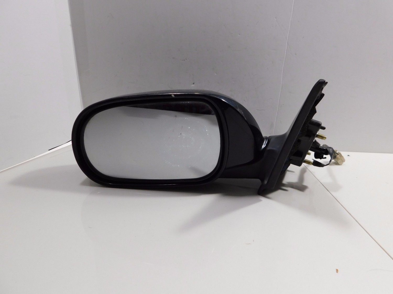 2003 2004 2005 2006 2007 Infiniti G35 Driver Side Door Mirror Black OEM