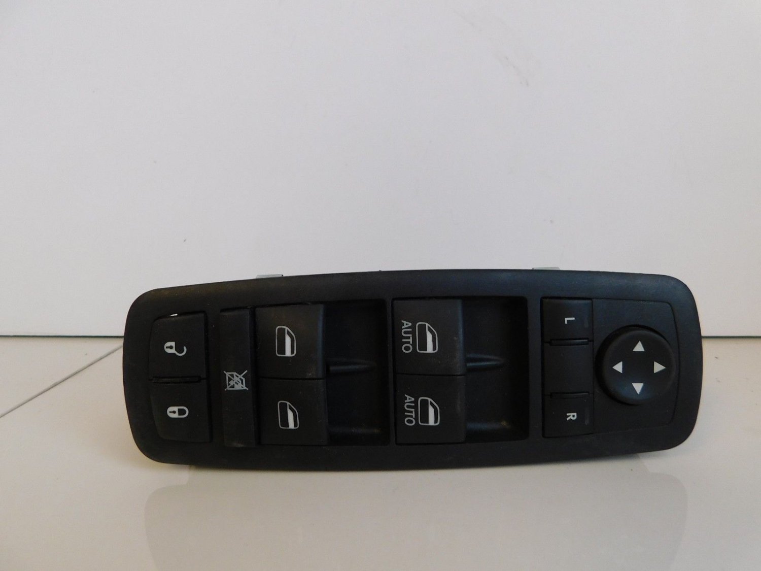 20152016 Chrysler 200 Master Power Window Switch Driver Side OEM