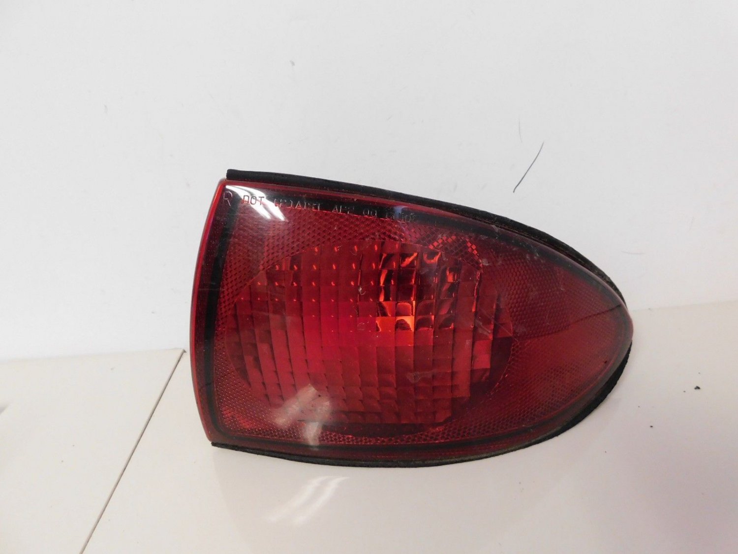 2000 2001 2002 Chevrolet Cavalier Passenger Side Tail Light Taillight ...