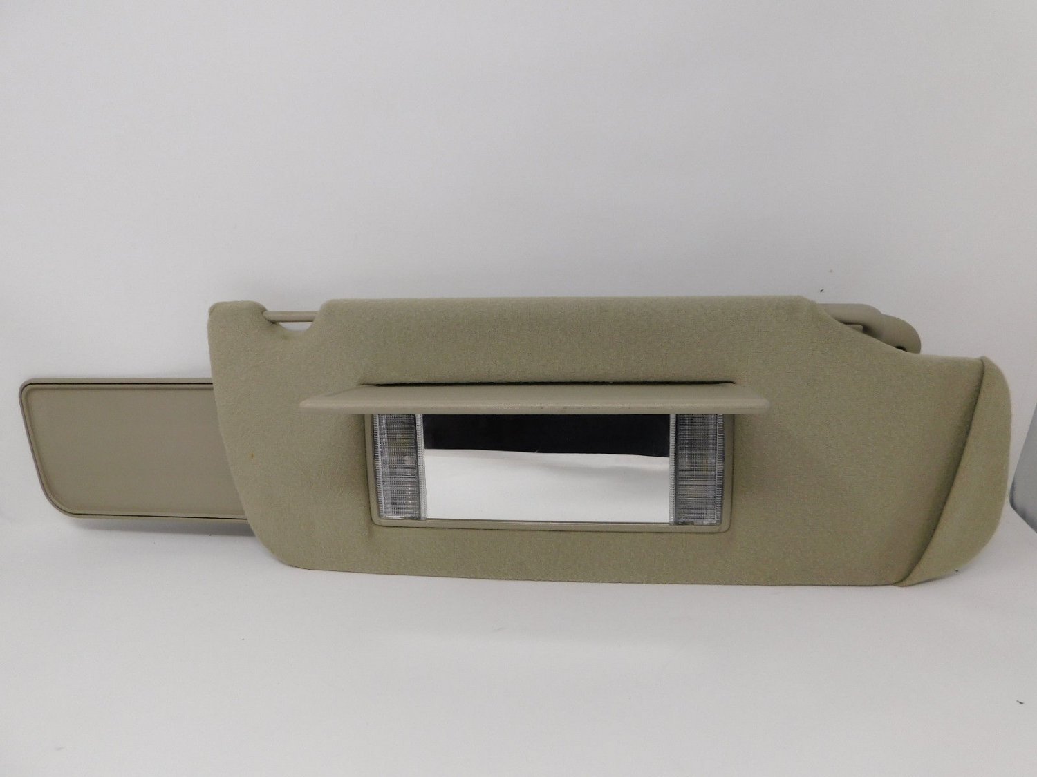 2007 chevy tahoe sun visor mirror