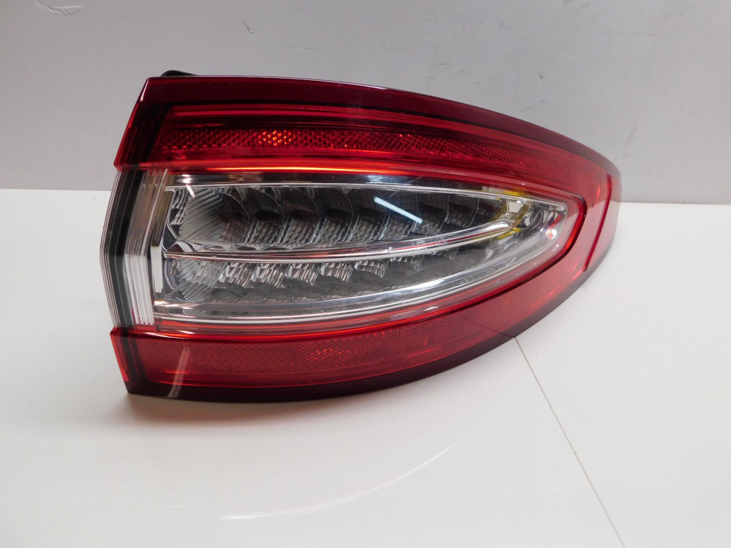 2012-2016 Ford Fusion S SE Right Passenger Tail Light Lamp LED OEM R237