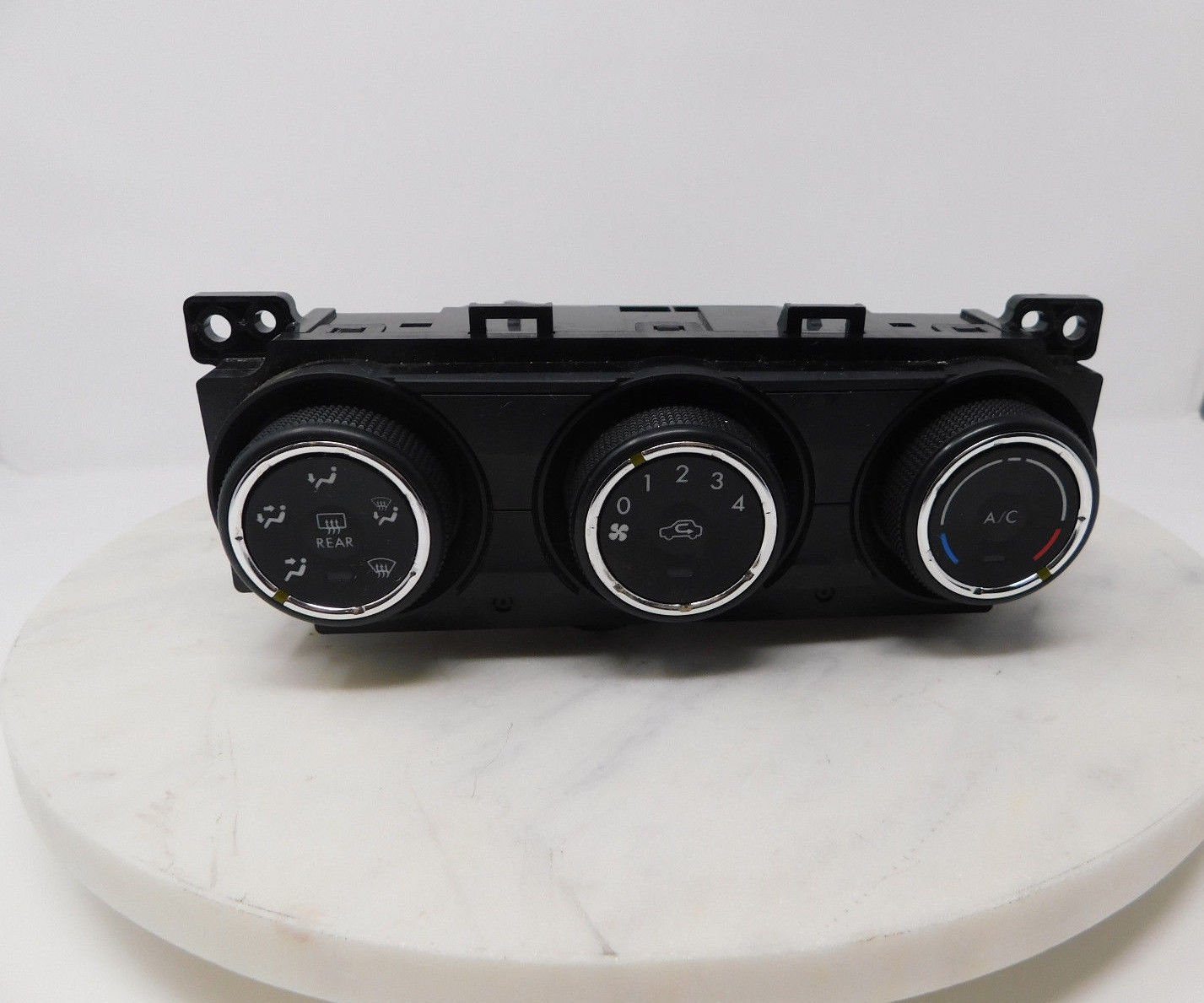 20142015 Subaru Forester 2.5i Prem A/C Heater Climate Control Panel