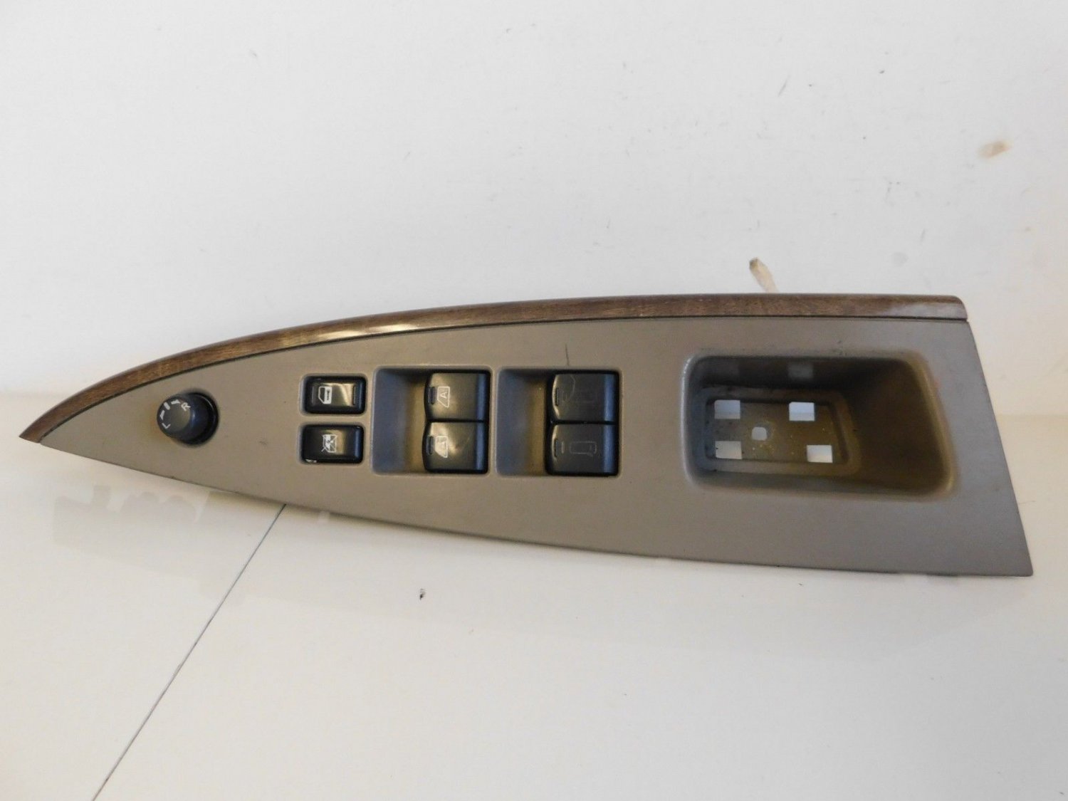 2005 2006 2007 2008 2009 Nissan Quest Master Power Window Switch OEM