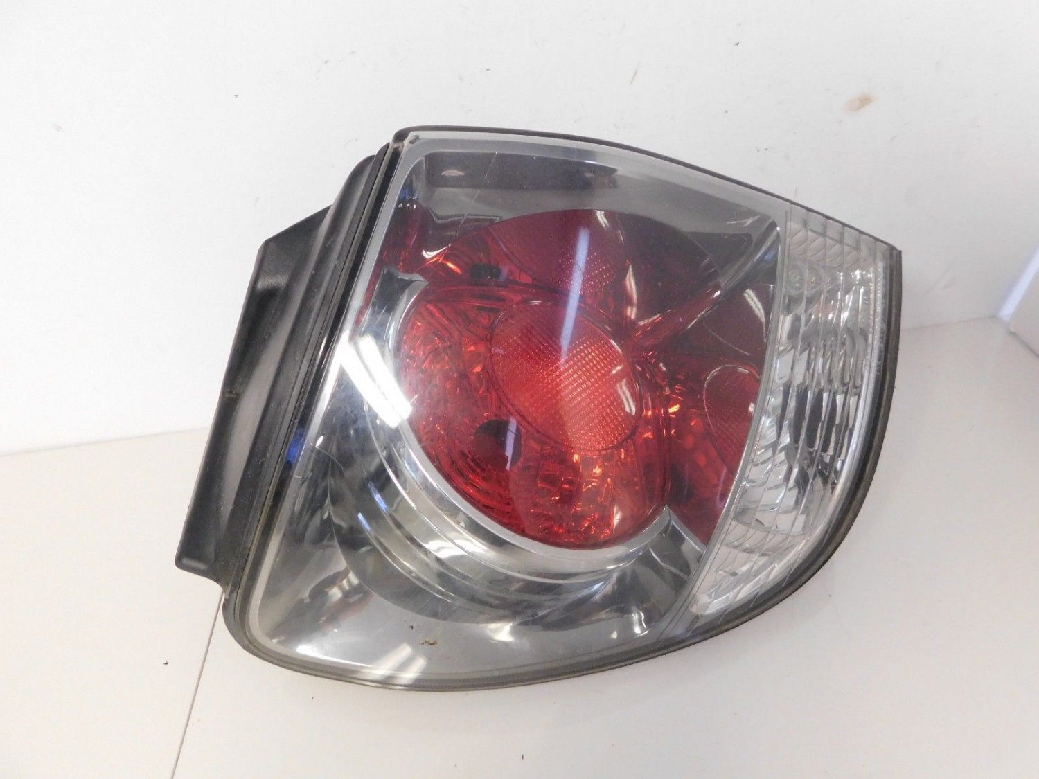 2000 2001 2002 2003 Lexus RX300 Driver Tail Light Taillight Lamp OEM O213