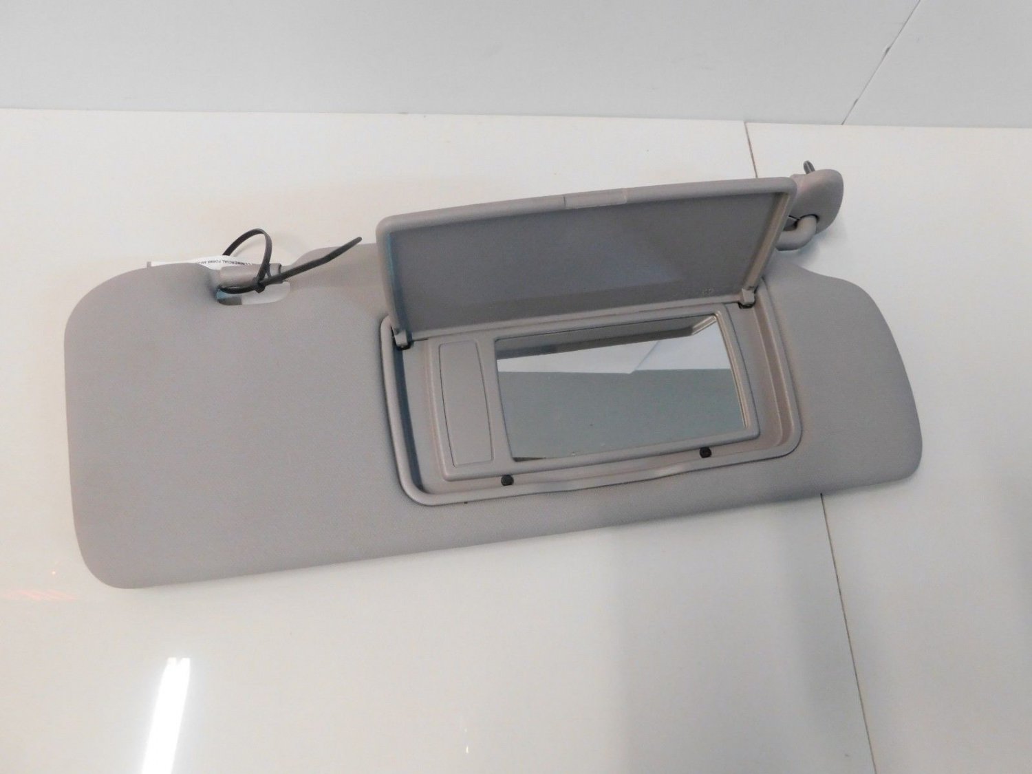 20072011 Honda CRV CRV Passenger Sun Visor Sunvisor Gray OEM N701