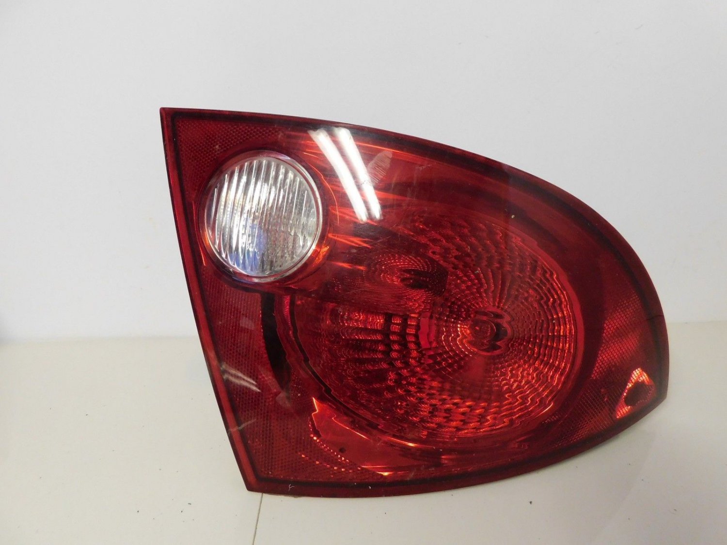 2005 2006 2007 2008 2009 2010 Chevy Cobalt Sedan Driver Tail light Lamp