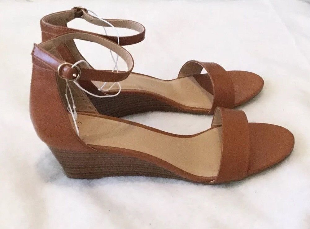 wedge sandals size 11 wide