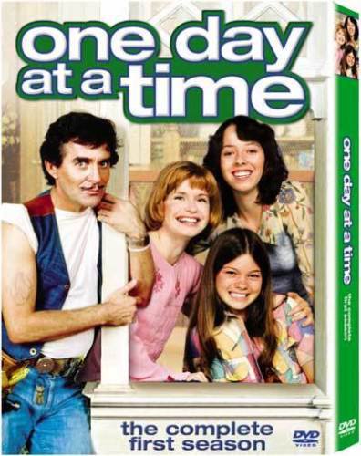 ONE DAY AT A TIME DVD SET SEASON ONE