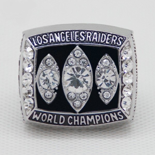 1983 Super Bowl Los Angeles Raiders championship ring-in Underwear from Mot