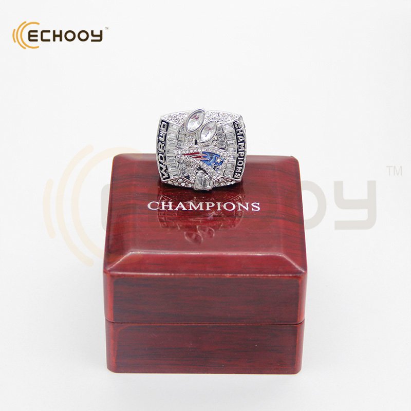 2003 New England Patriots brady Championship Ring WITH BOX  that a best gif