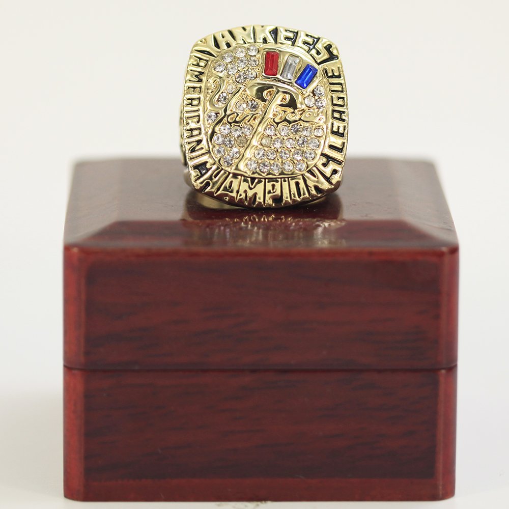 HIGH QUALITY 2003 NEW YORK YANKEE WORLD SERIES CHAMPIONSHIP RING-in Underwe