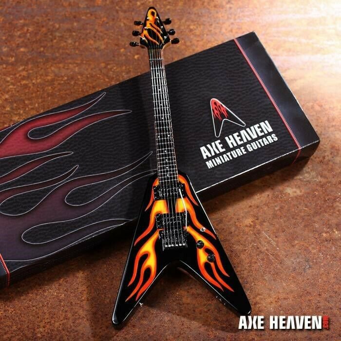JAMES HETFIELD Hot Rod Flames Flying V 14 Scale Replica Guitar Axe