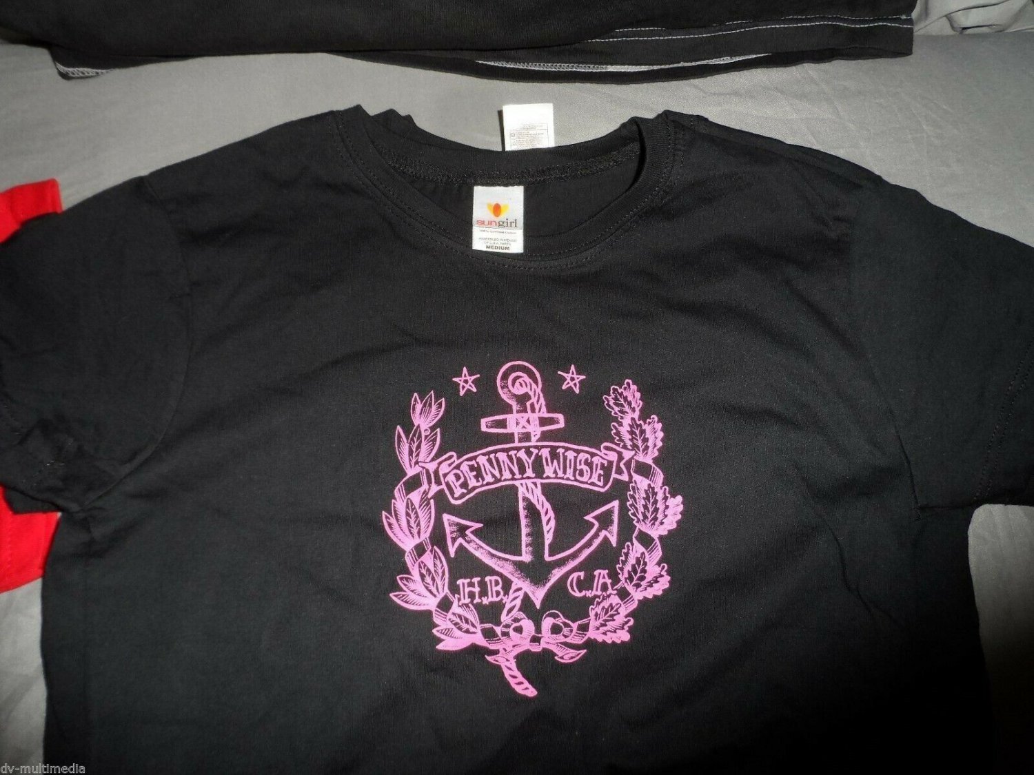 PENNYWISE - H.B. CA Anchor Women's T-Shirt ~Never Worn~ MEDIUM