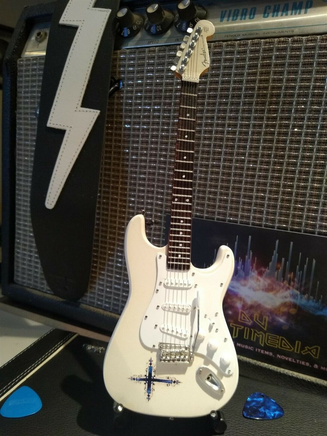 KENNY WAYNE SHEPARD - Fender Strat Cross 1:4 Scale Replica Guitar ~Axe Heaven~