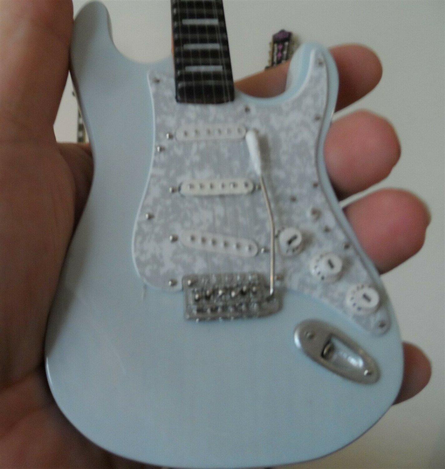 KENNY WAYNE SHEPARD-Transparent Faded Strat 1:4 Scale Replica Guitar ~Axe Heaven