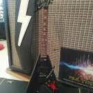 KERRY KING (Slayer) -Dean Axe V Licensed 1:4 Scale Replica Guitar ~Axe Heaven