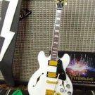 GIBSON ALEX LIFESON Sig. ES-355 Alpine White 1:4 Scale Replica Guitar~Axe Heaven