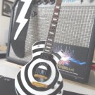 ZAKK WYLDE - White Bullseye 1:4 Scale Replica Guitar ~Brand New