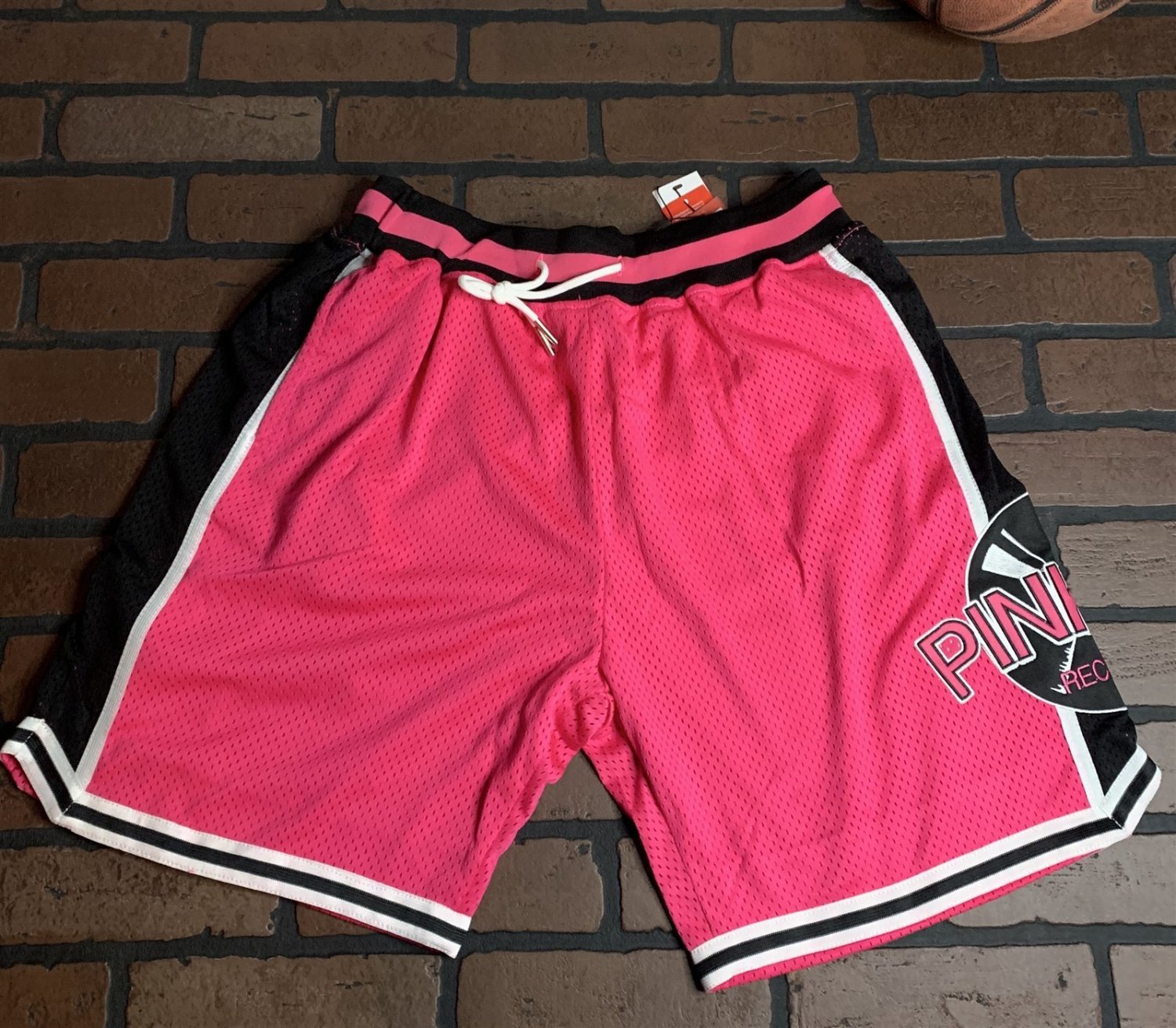 PINKY'S RECORDS Headgear Classics Pink Basketball Shorts ~Never Worn~ M