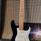 Fender Signature Vintage Blackie Strat 1:4 Scale Replica Guitar ~Axe Heaven~