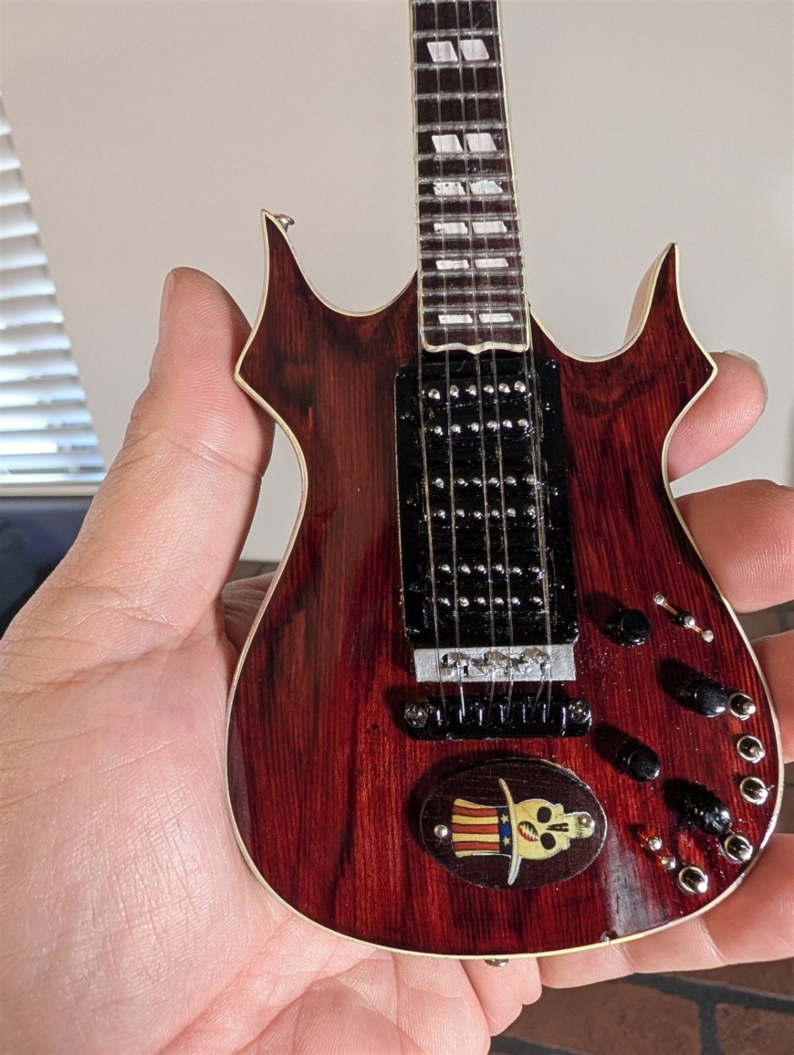 JERRY GARCIA (Grateful Dead)-Top Hat DeadHead1:4 Scale Replica Guitar~Axe Heaven