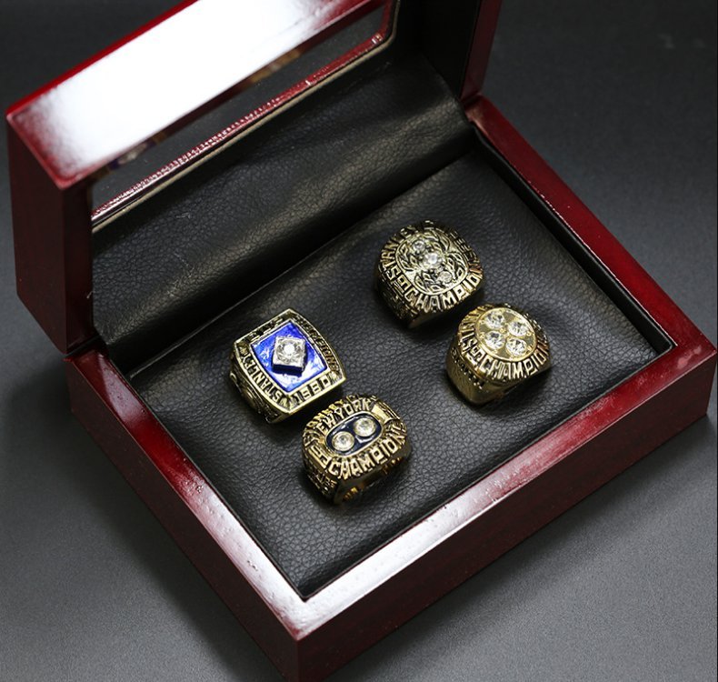 1980 1981 1982 1983 New York Islanders Stanley Cup NHL Champions rings