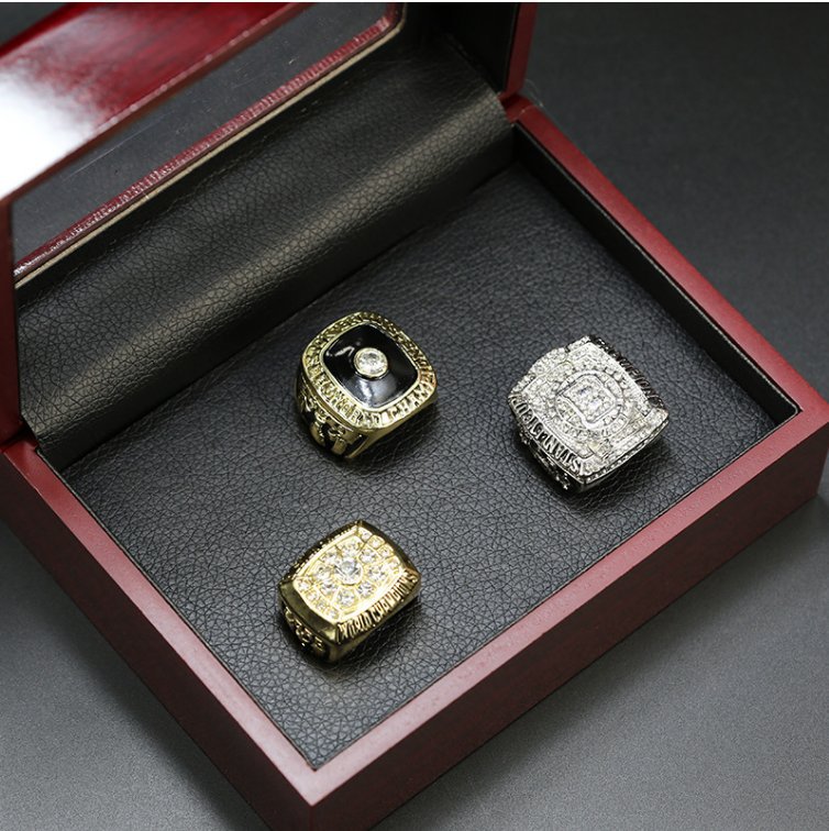 1970 1972 2011 Boston Bruins Stanley Cup NHL Champions rings with case