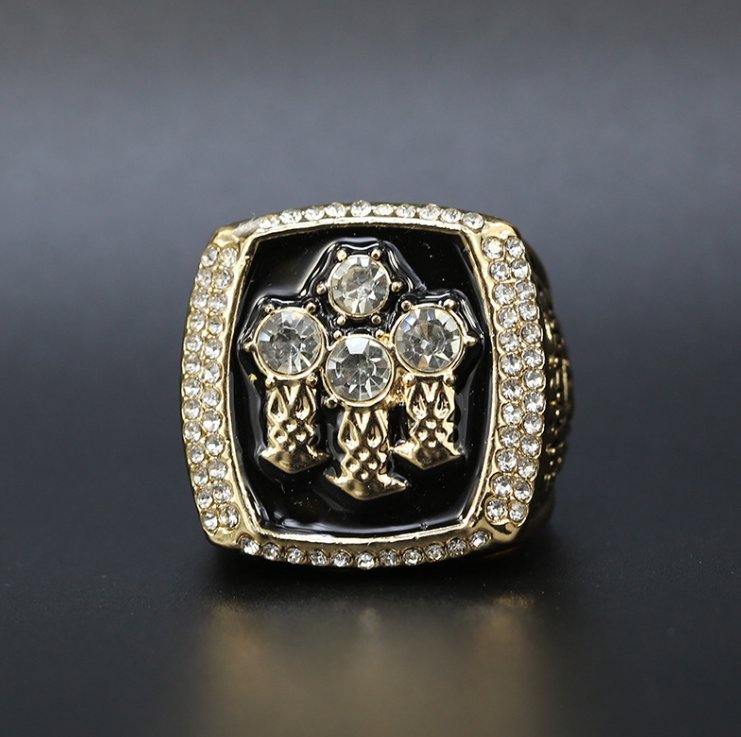 1996 Chicago Bulls Basketball NBA Championship Ring Size 11&iuml;&frac