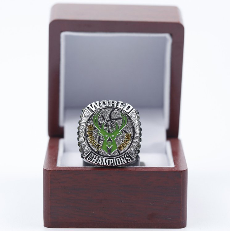 2021 Milwaukee Bucks Basketball NBA Championship Ring Size 11 with cas
