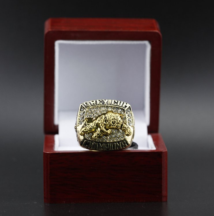 1999 Canada BC lion CFL Grey Cup Championship Ring 11 size with wooden