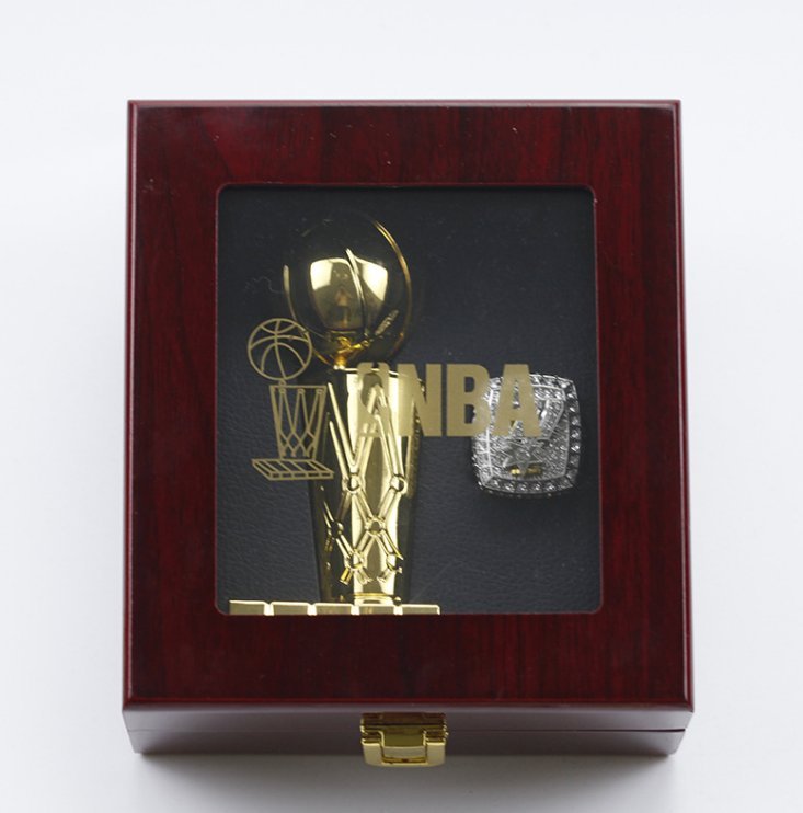 Set 2014 San Antonio Spurs Basketball championship ring and HOF ring w