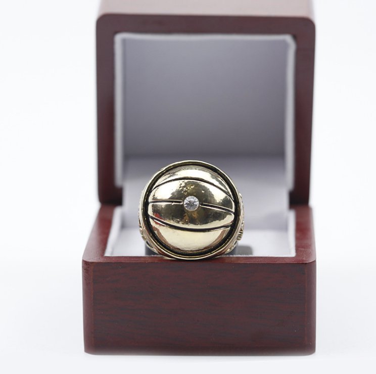 Classic 1956 Philadelphia warriors NBA Championship ring 11 size with