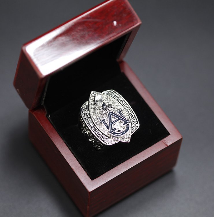 2010 Auburn Tigers National Championship Ring Newton MPV 11 size with