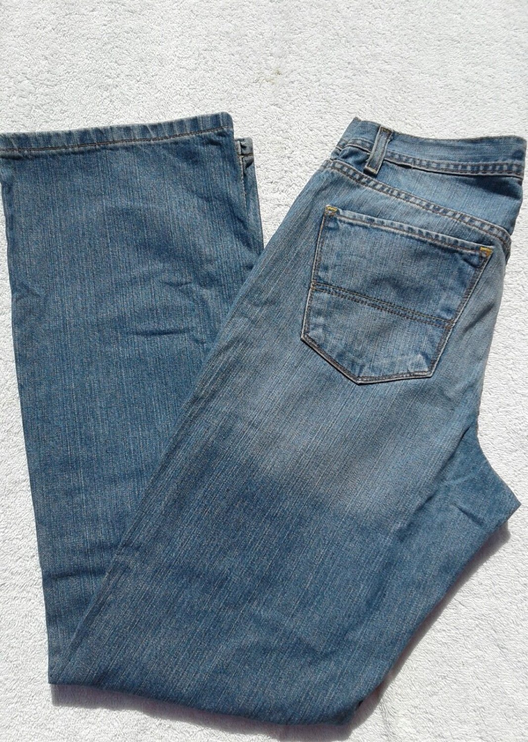 Tommy Hilfiger Women's Classic Boot Cut Jeans 6R