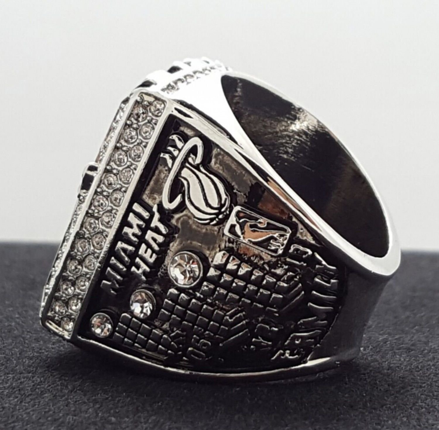 2013 Miami Heat Basketball Championship Ring Replica Size 10 US