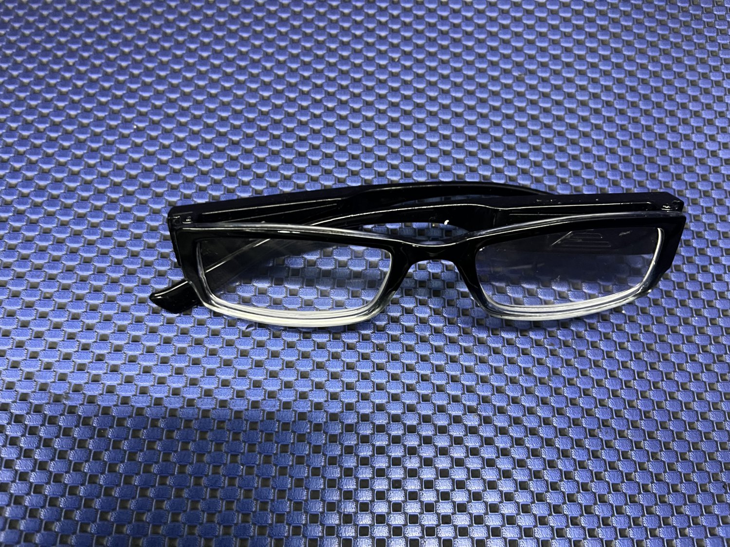 Stunning Lighted  Eyeglass. Frame Only. Great Find.