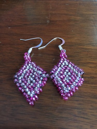Raspberry and cream diamond