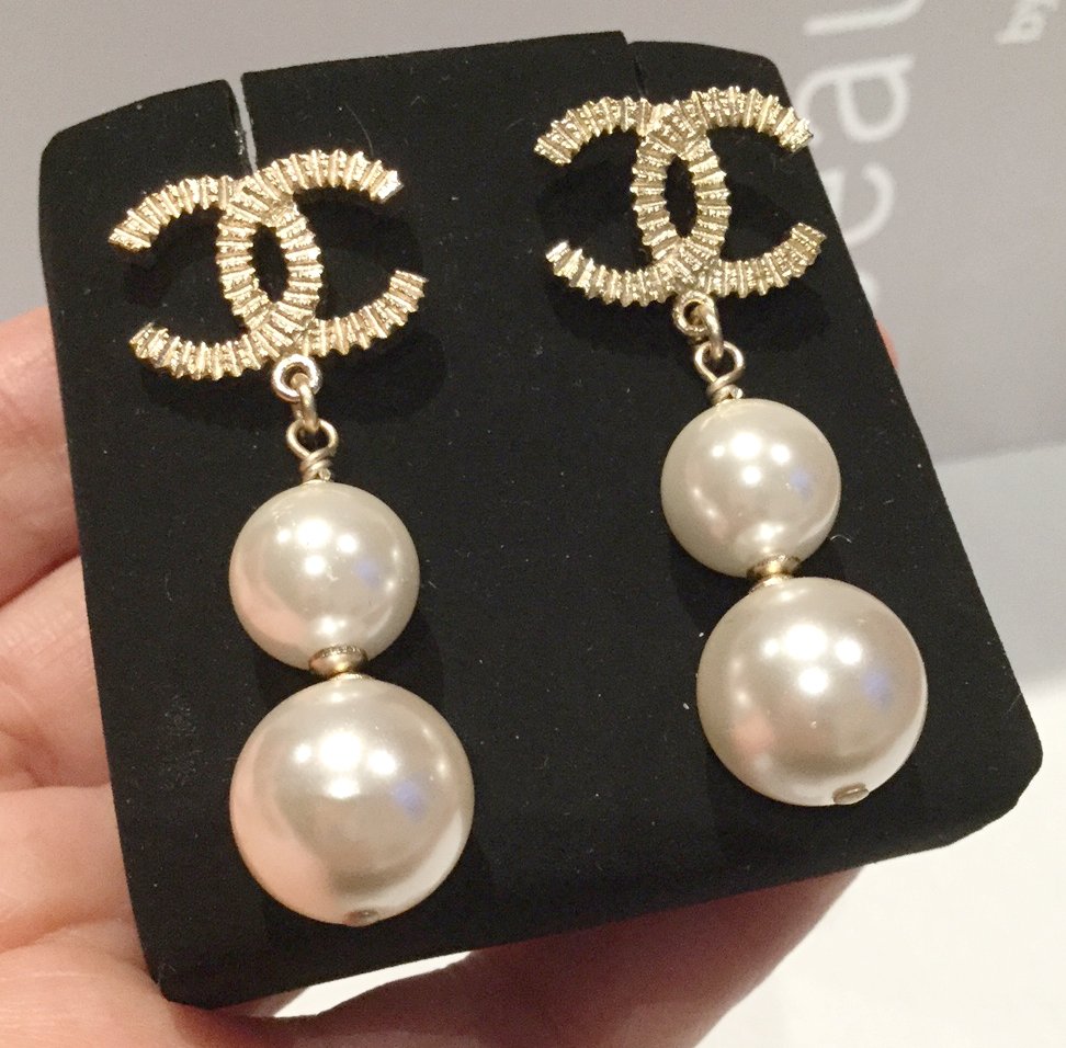 CHANEL CC Gold Stud Double PEARL Drop Dangle Earrings Authentic ...