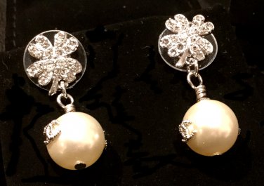 CHANEL Crystal Stud Dangle Drop Earrings Cream Pearl SILVER CC Clover Leaf NIB