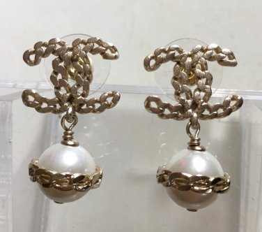 CHANEL CC Gold Chain Stud Pearl Dangle Earrings Authentic NIB