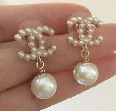 chanel earrings pearl stud set
